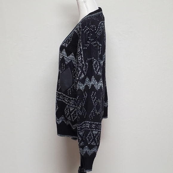 𝅺VINTAGE Chartwell Black Gray Knit Leather Trim V-neck Funky Pull-over Cardigan - Picture 8 of 13